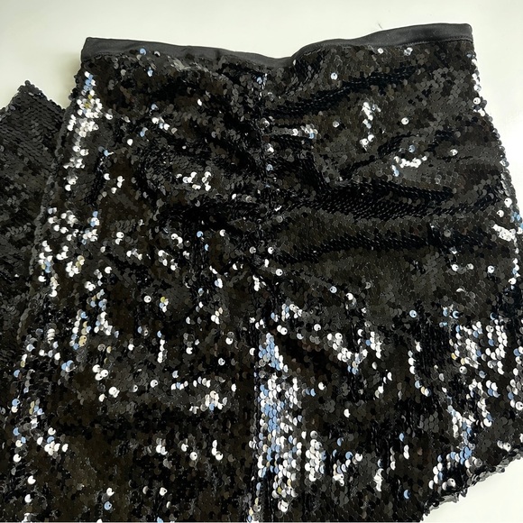 Zara Front Ruched + Front Split Sequin Skirt | Size Large - Picture 5 of 5